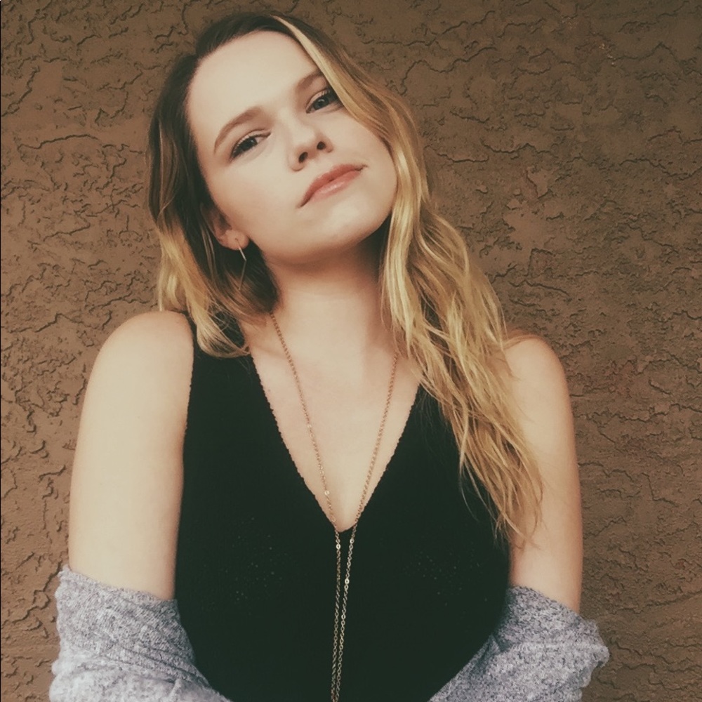 Meet your Posher, Emma